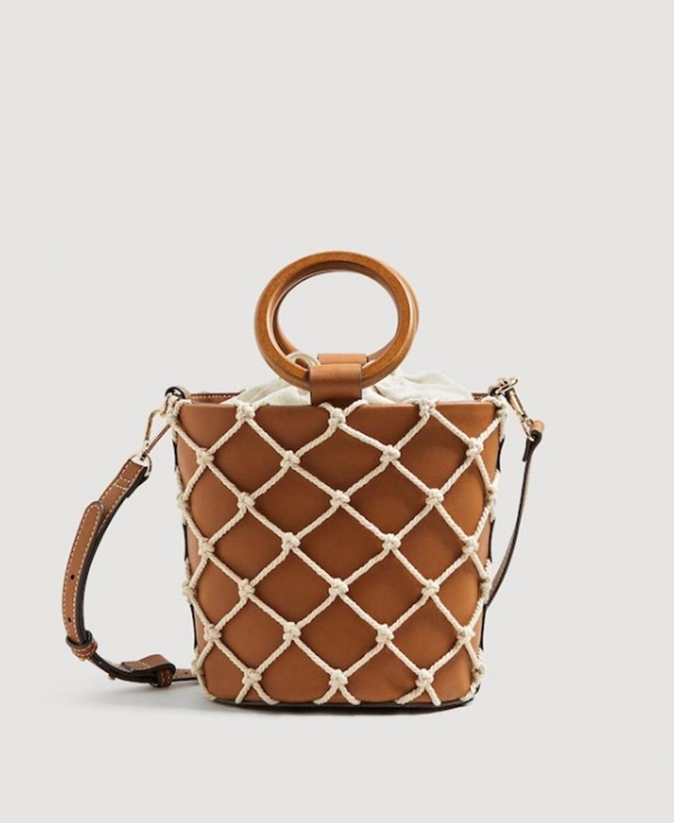 Bolso de red de Mango (Precio: 39,99 euros)