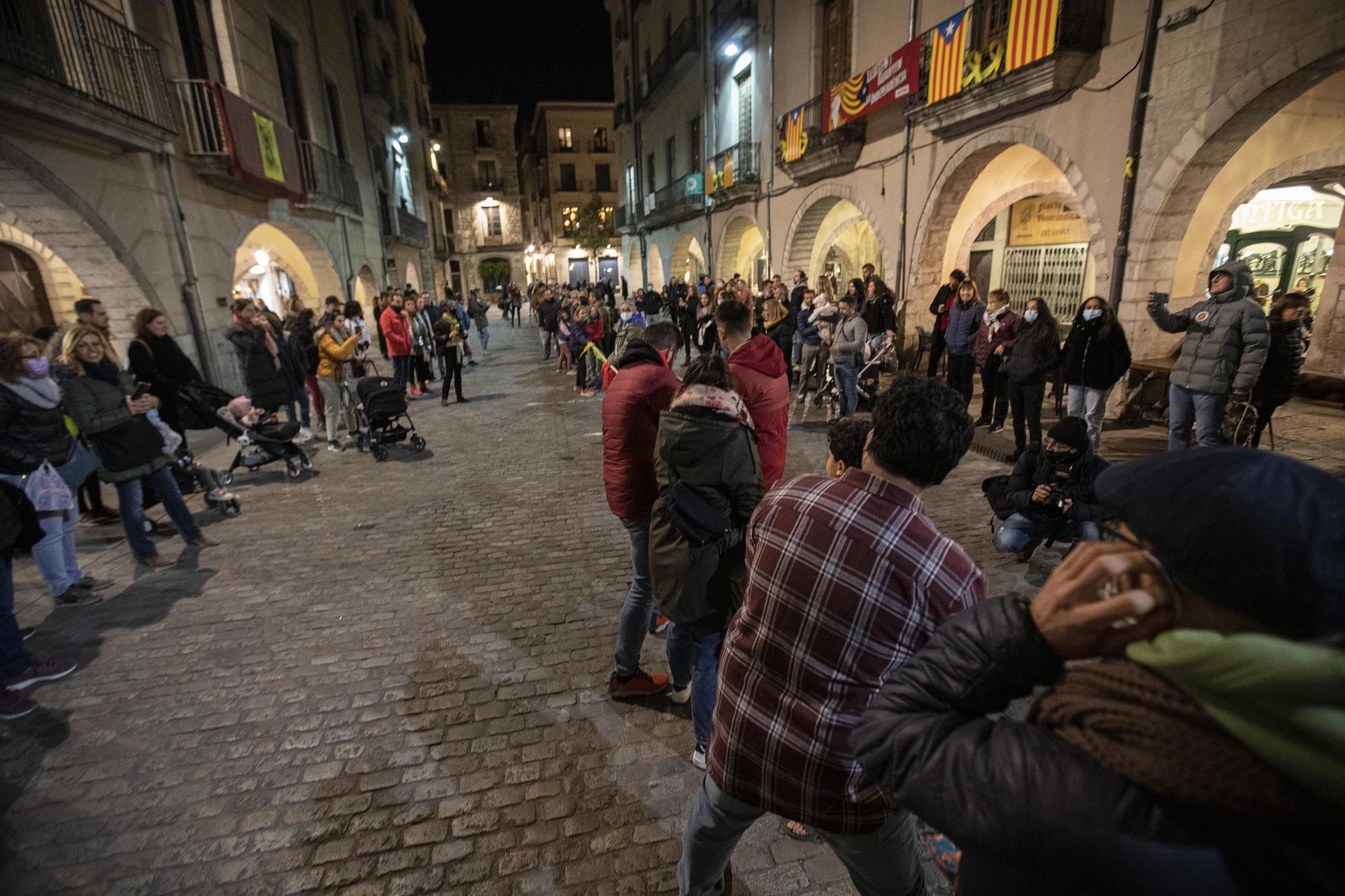 Estirada de corda a la plaça del Vi