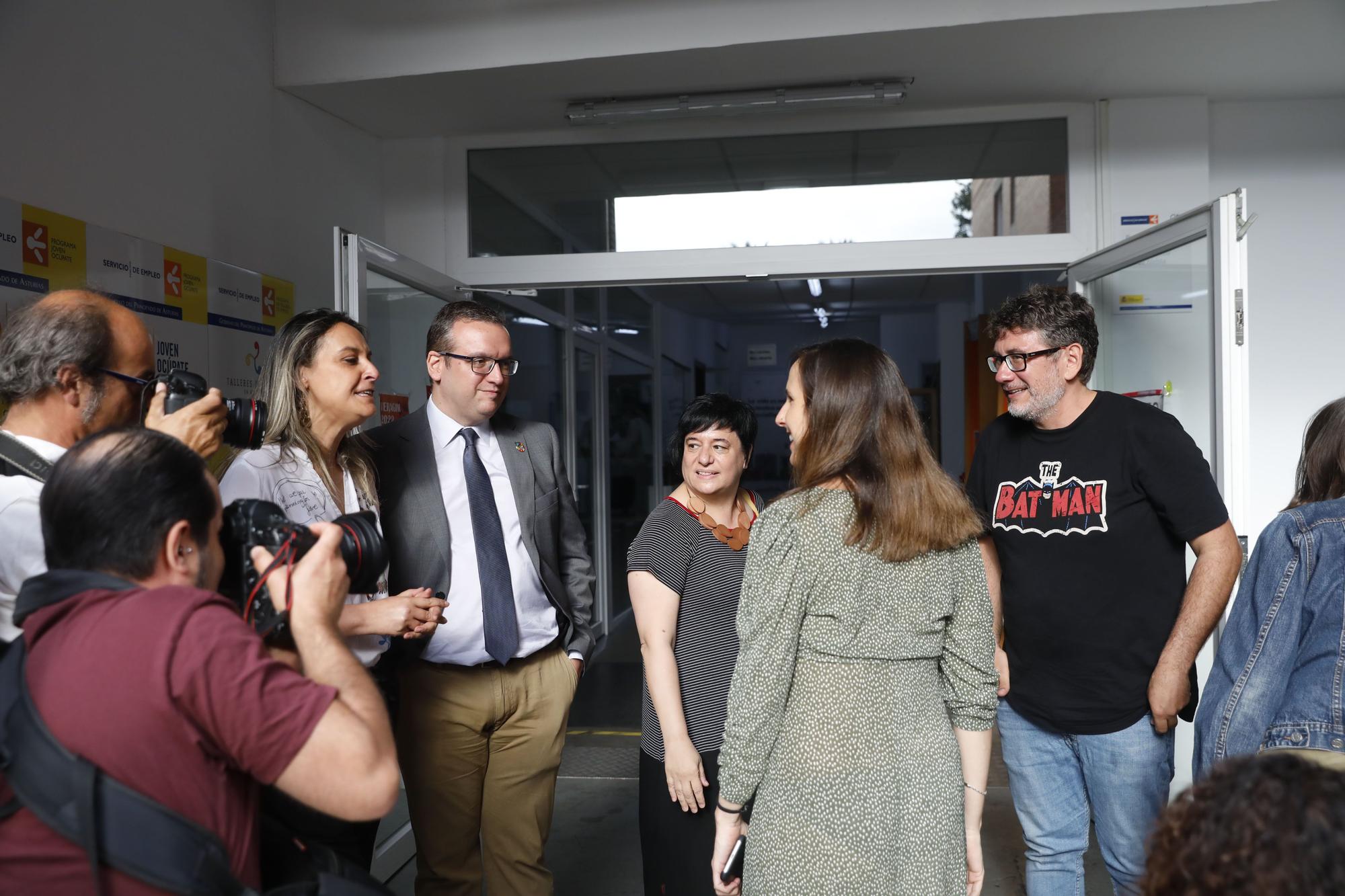 En imágenes: La ministra Ione Belarra visita la Fundación Mar de Niebla en Gijón