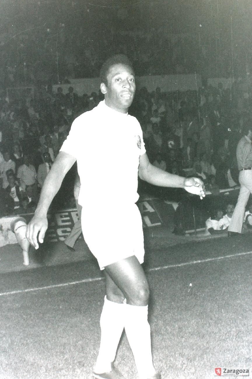 Así fue la visita de Pelé a La Romareda en septiembre de 1974