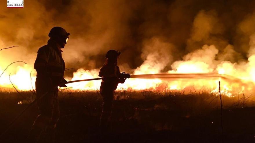 Trabajo constata la falta de equipos de protección de reserva de los bomberos