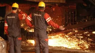 Los trabajadores de Arcelor en Asturias convocan huelgas para el 6 y 9 de febrero