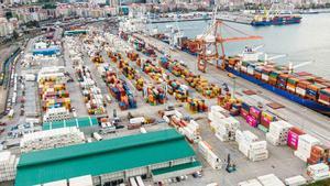 Vista aérea de la terminal de contenedores de Guixar en Vigo.