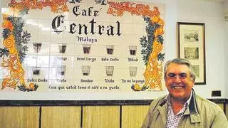 Rafael Prado, último dueño del Café Central, abanderado de la Feria 2022