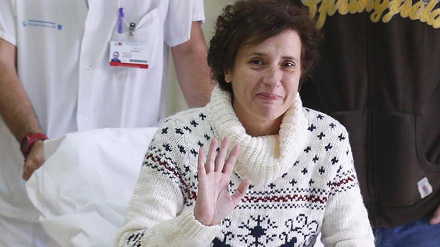 Teresa Romero, tras recibir el alta médica.