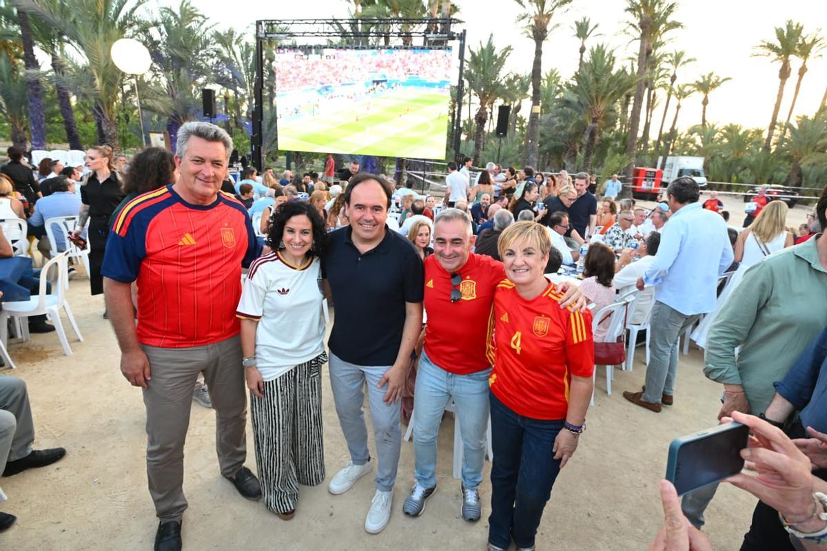 El PP convierte Elche en el escaparate del apoyo de Alicante a Juanfran Pérez Llorca ante Génova