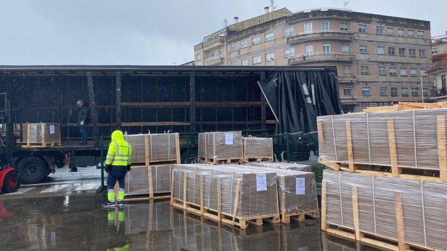 Moaña Mar mejora con composite el puerto deportivo a la espera de reconstruir la nave