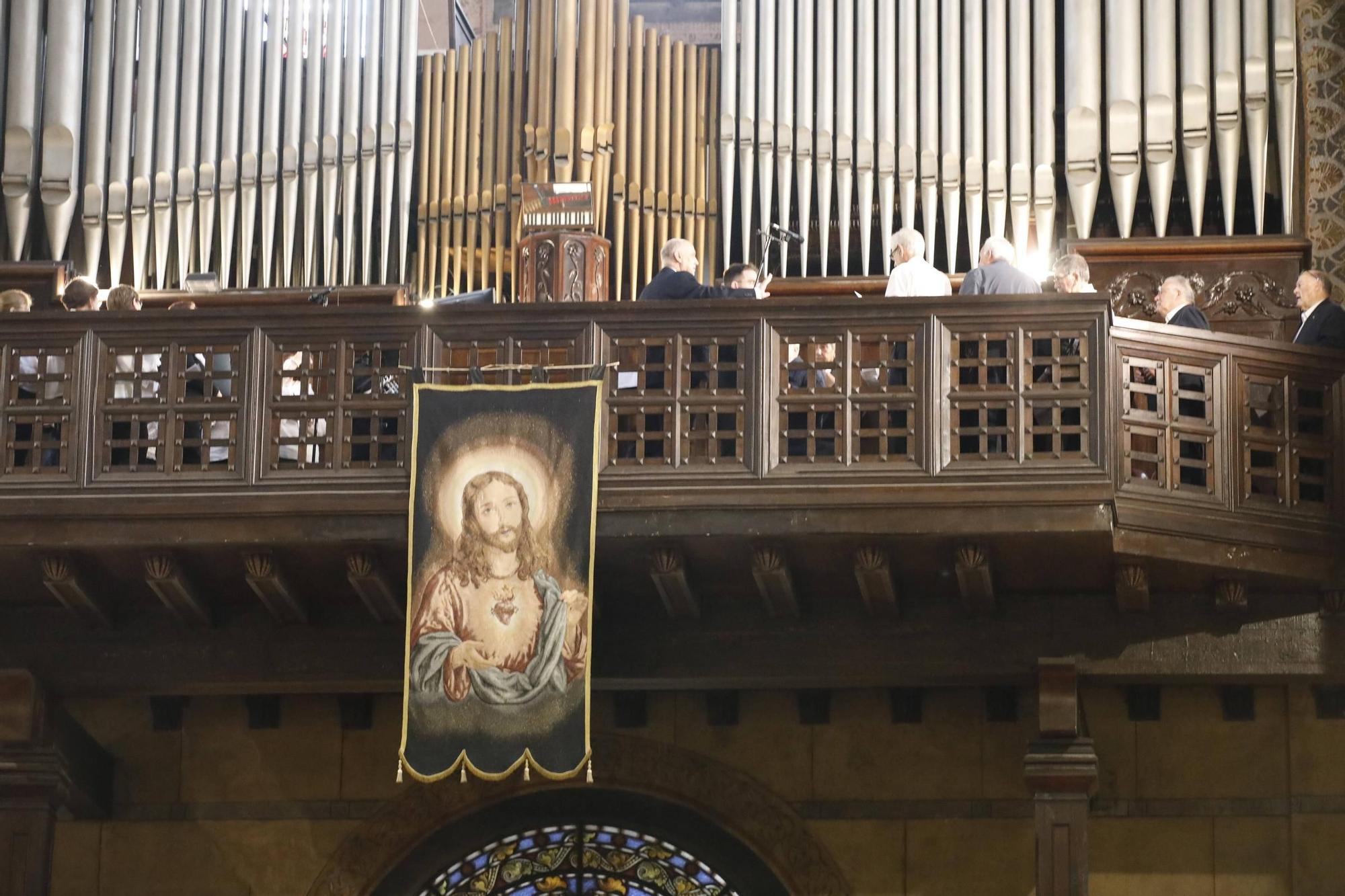 Así fue la celebración del centenario de la Basílica del Sagrado Corazón de Gijón (en imágenes)