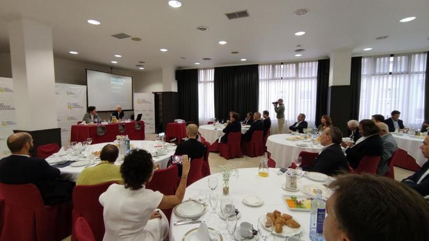 Un momento del XII Café Foro Empresa Pontevedra.   | // R.V.