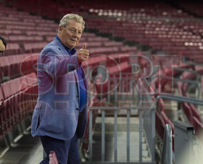 El Ajax prepara el partido en el Camp Nou