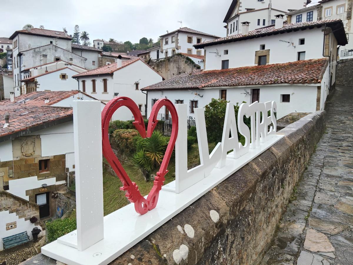 Las nuevas letras de Llastres.
