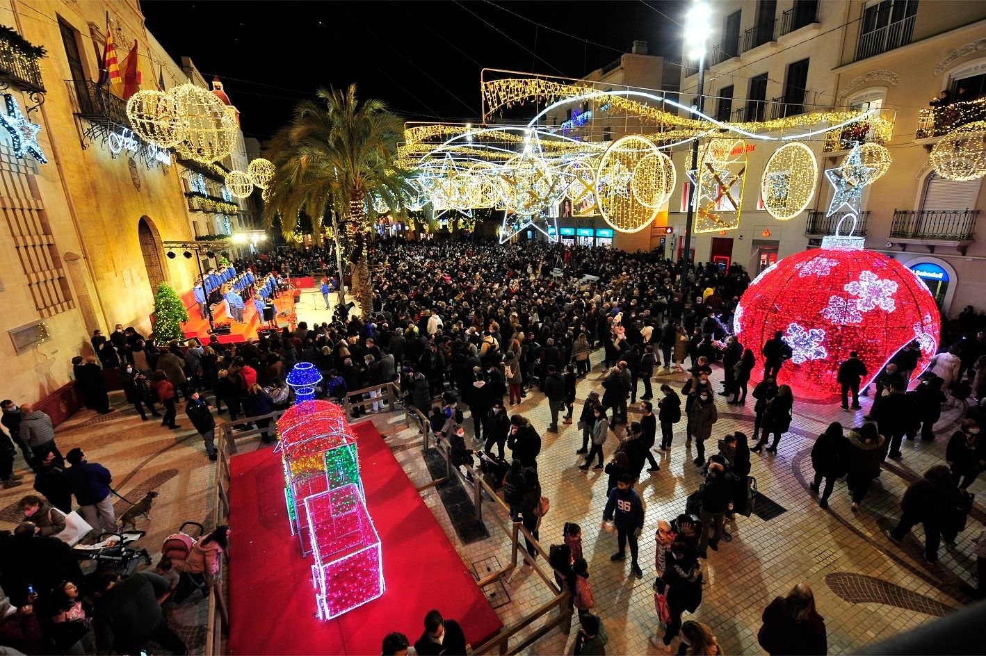 Así ha encendido Elche la Navidad