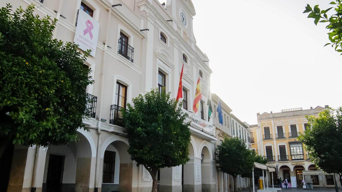 Fachada del edificio del ayuntamiento, ubicado en la plaza de España.
