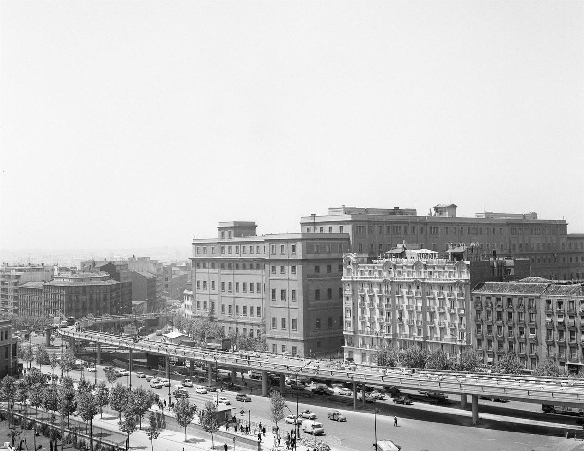Imagen de archivo de las calzadas elevadas del 'scalextric' de Atocha.