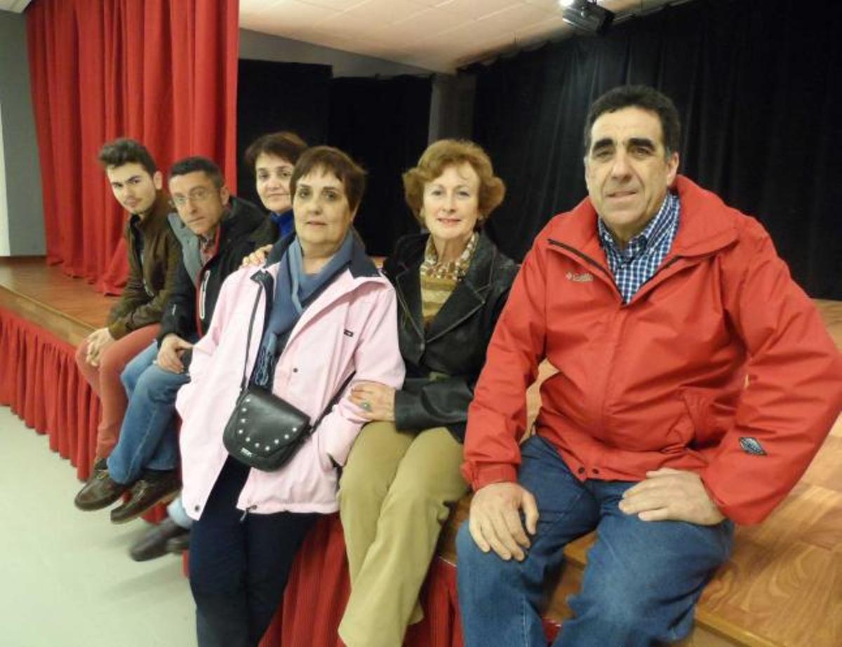 Diego Gómez, Ramón Muñiz, Covadonga Braña, Covadonga Muñoz, Josefina Fernández y Enrique Molina.