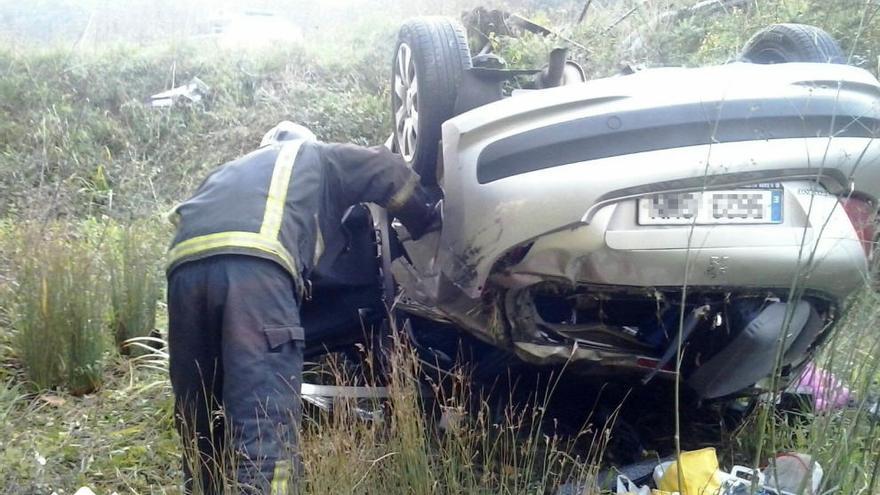Fallece una mujer en un accidente de tráfico en Salas