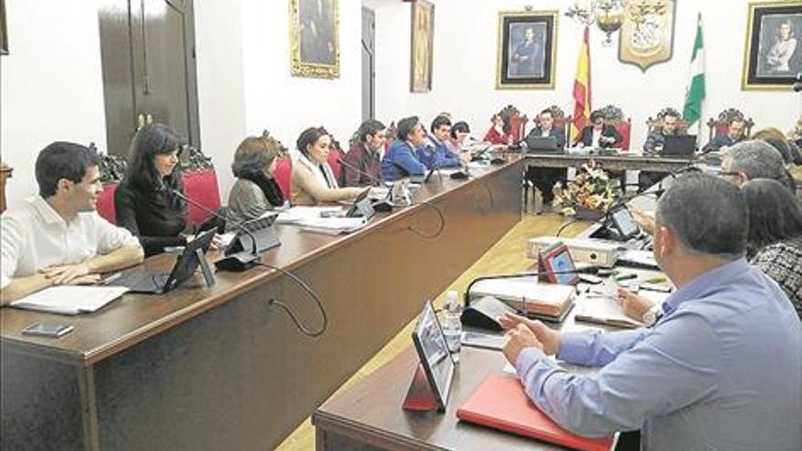 La Corporación municipal aprueba el reglamento que regulará los plenos