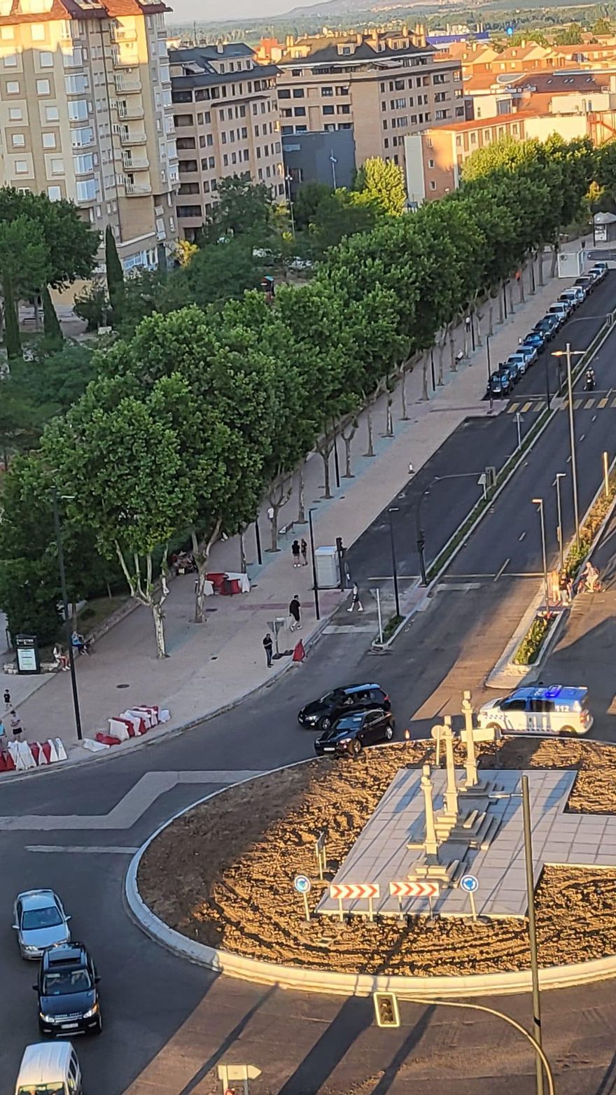 Accidente en la rotonda entre Tres Cruces y Cardenal Cisneros.