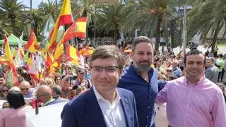 La Cámara cortocircuita el "golpe de Estado" al sistema autonómico de Vox
