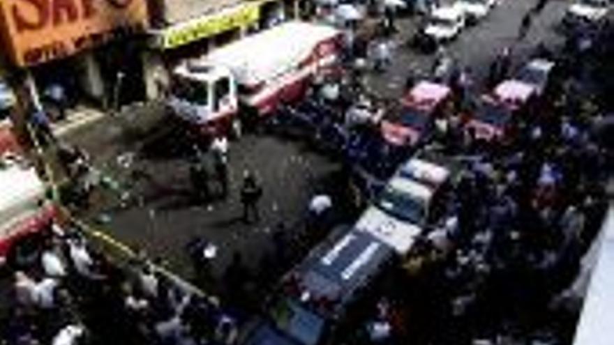 Mueren 47 personas en el incendio de una discoteca en Venezuela