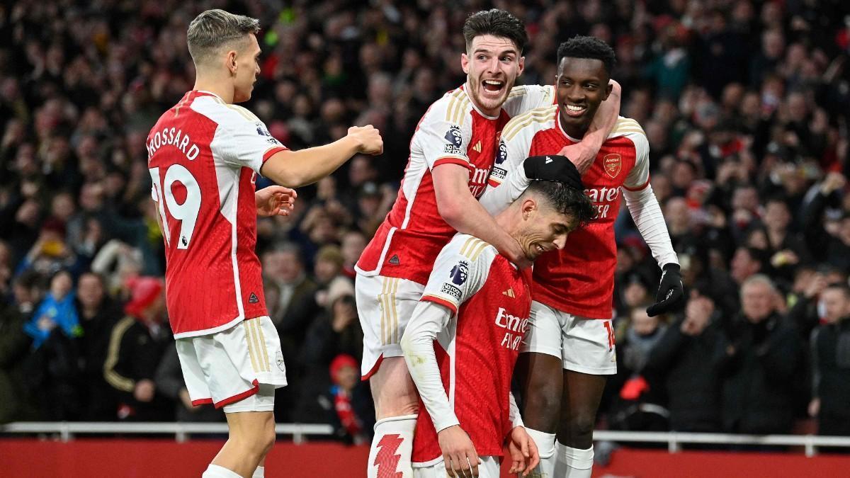 El Arsenal retomó el liderato de la Premier luego de que el Liverpool empatase en la última fecha