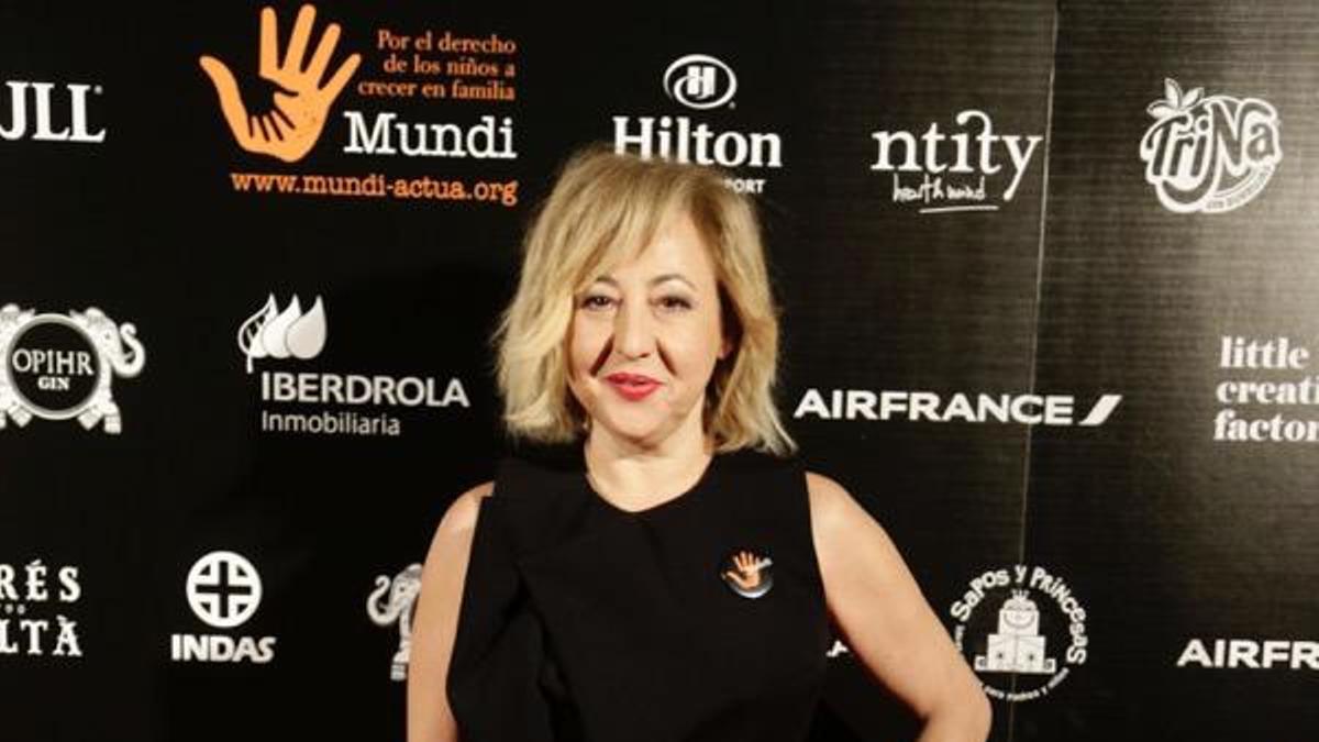 Kira Miró, estrella de la II Gala Benéfica Mundi en Madrid