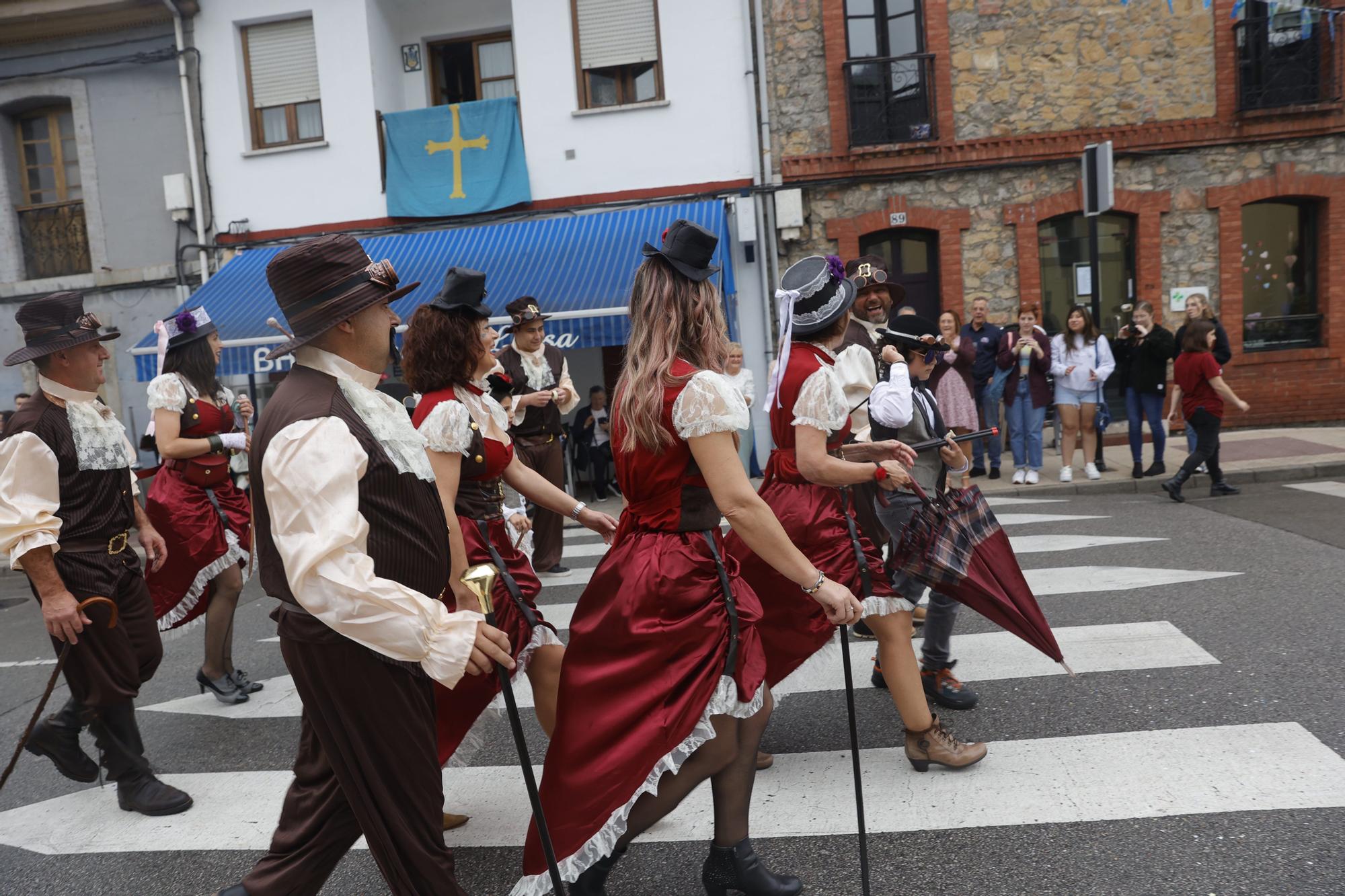 Olloniego se disfraza para animar las fiestas de San Antonio