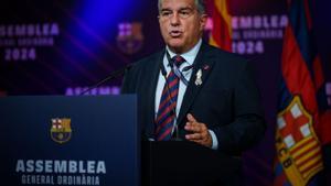 Laporta aconsegueix salvar els comptes de la discòrdia