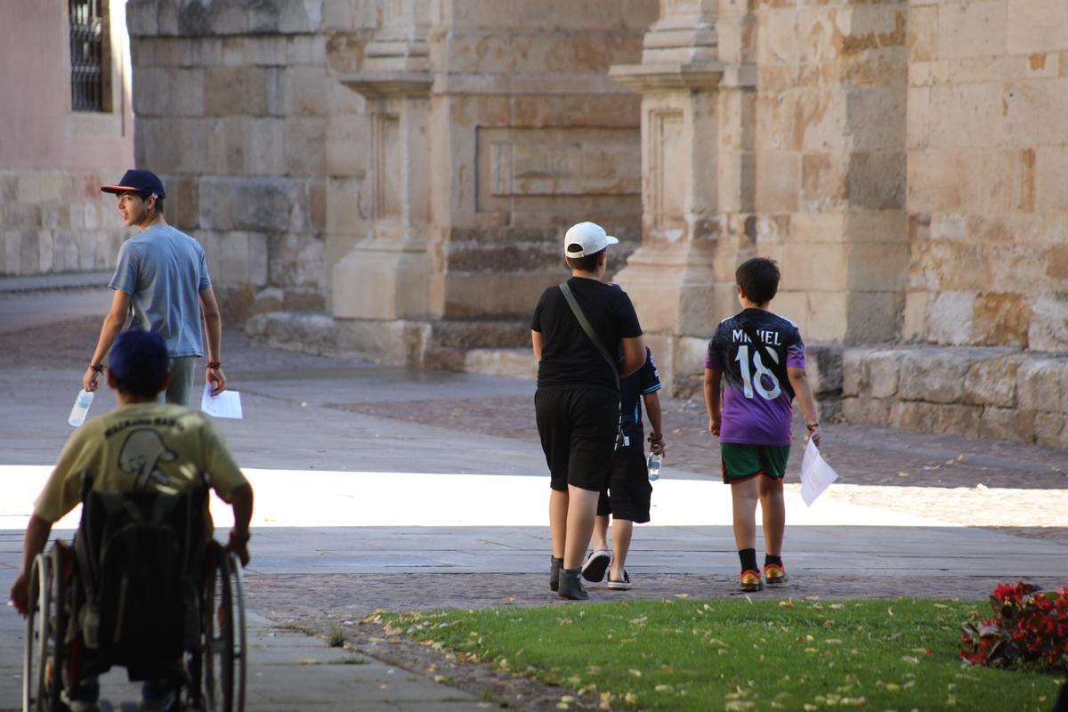 GALERÍA | Los niños de Zamora animan las vacaciones de verano en una entretenida gincana