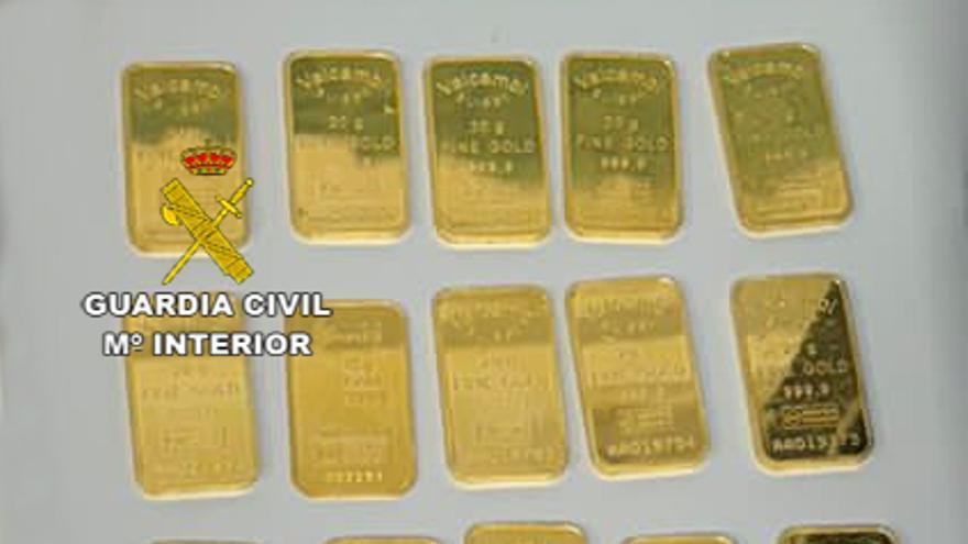 Recuperados 19 lingotes y cinco monedas de oro puro que habían robado en una casa de Sant Miquel