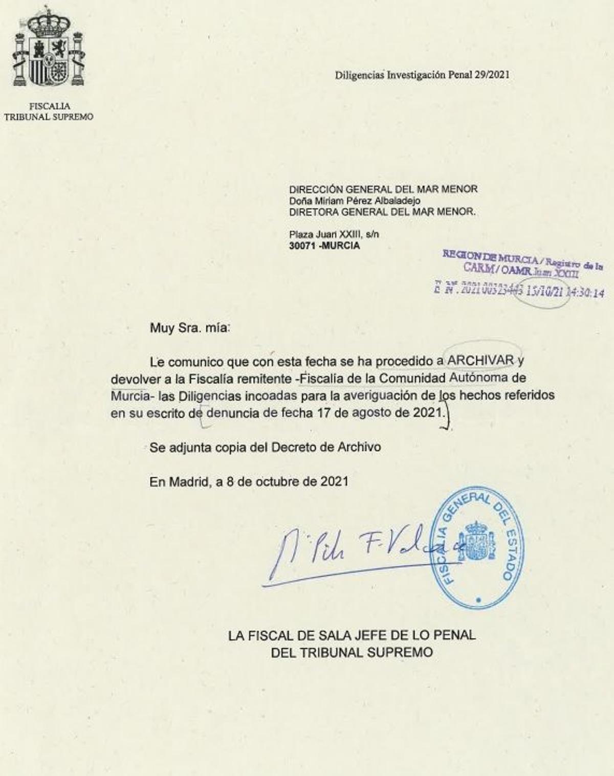 Documento que comunica el archivo de la denuncia.