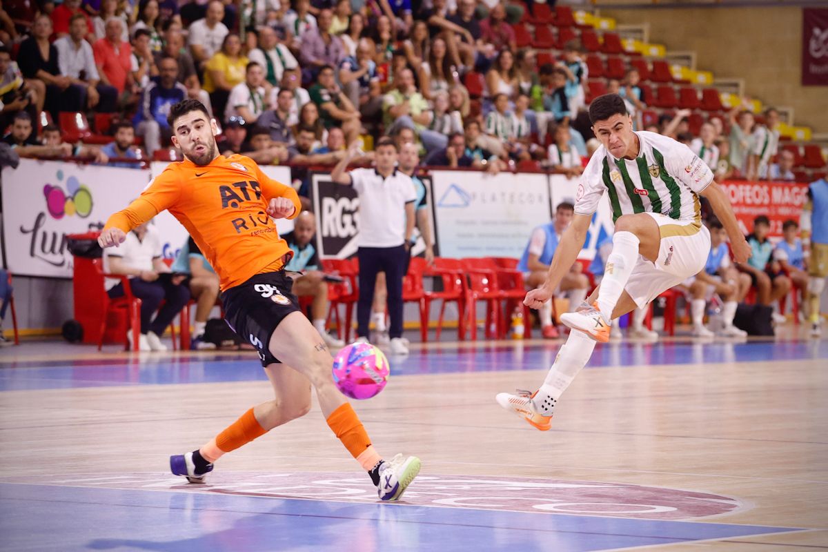 El encuentro Córdoba Futsal - Ribera Navarra en imágenes