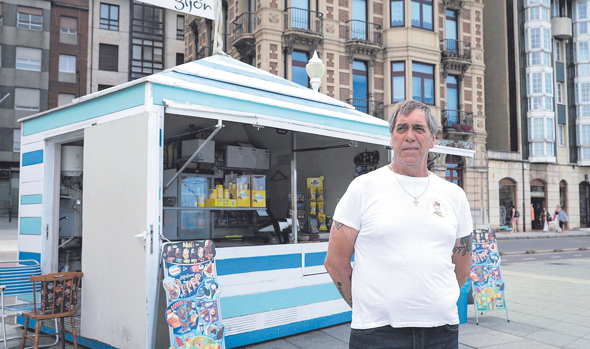 En imágenes: Las casetas de helados en Gijón ya están en verano