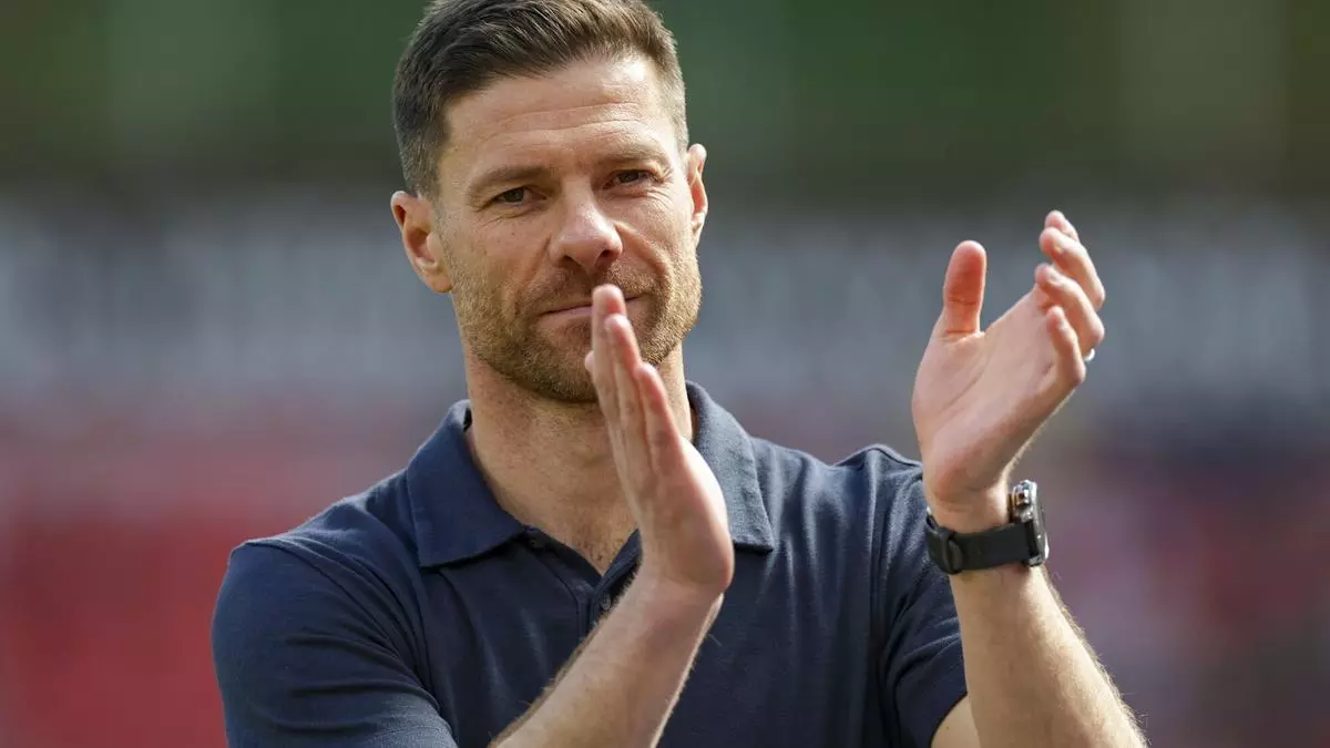 Xabi Alonso da el primer paso