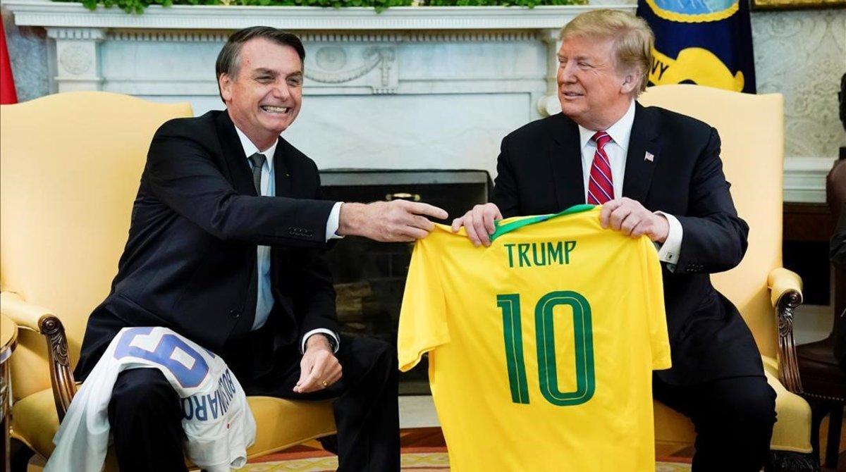 zentauroepp47419392 brazil s president jair bolsonaro presents a brazil naitonal190319193036