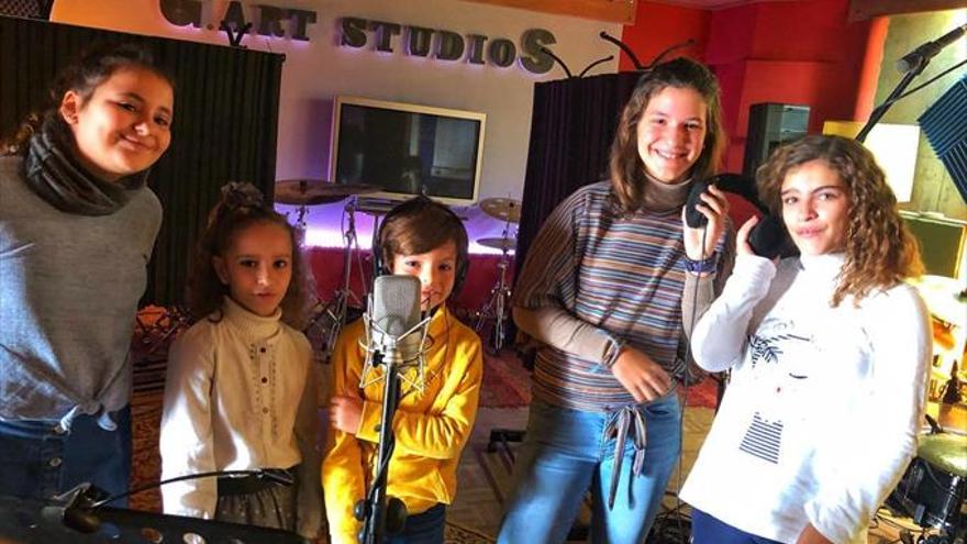 Los alumnos de la Escuela de Rock graban un disco con fines solidarios