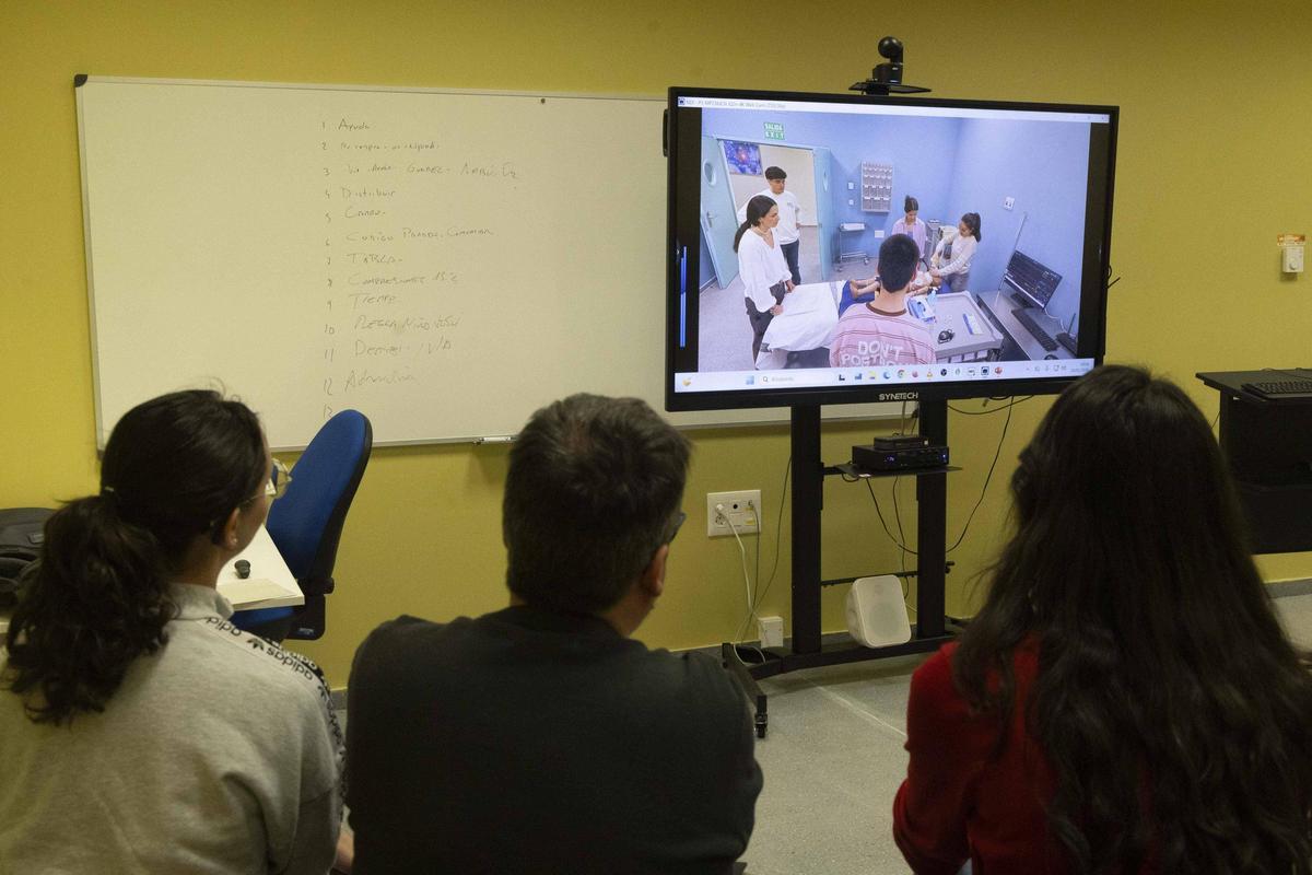 Simuladores inteligentes revolucionan la formación de los futuros médicos