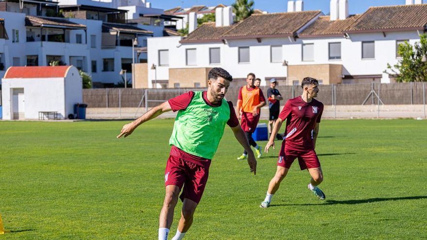 El Real Avilés suma poderío para su centro del campo