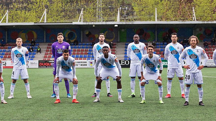 La formación inicial del Deportivo, ayer en el Nuevo Ganzábal. |  // LOF