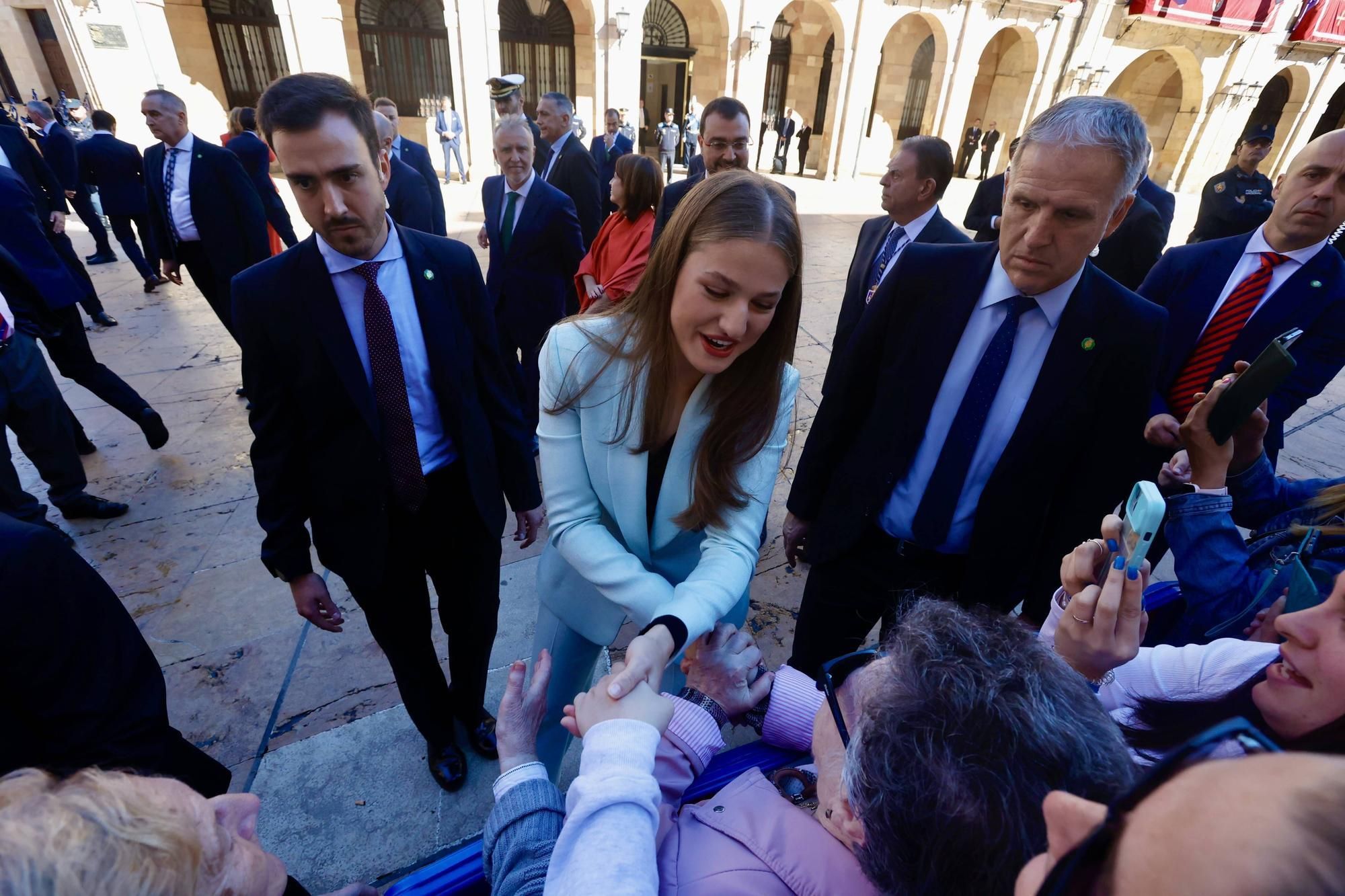 La princesa Leonor recibe la Medalla de Asturias y es nombrada Alcaldesa Honoraria de Oviedo