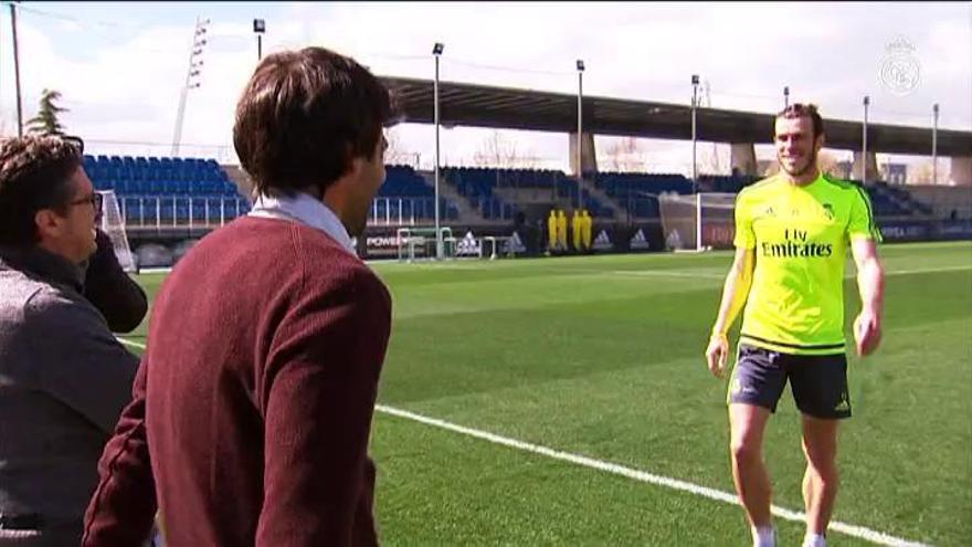 Raúl, invitado ilustre en el entrenamiento del Real Madrid