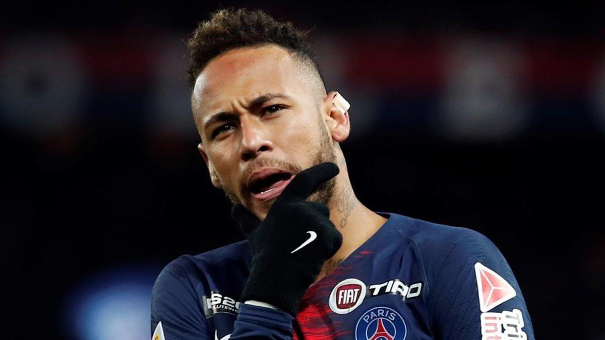 Neymar celebrando su gol. Al final su gesto fue otro totalmente distinto