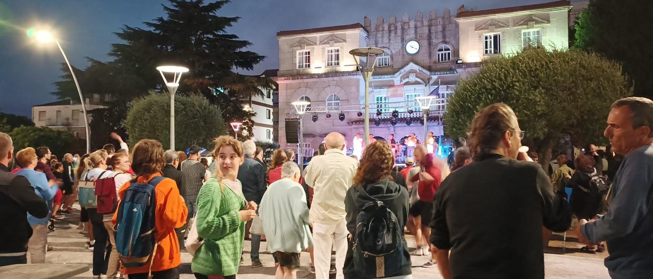 Público durante una de las actividades ofrecidas en O Corgo.