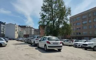 A subasta por 509.000 euros la parcela de As Brañas de Sada que se usa de ‘parking’