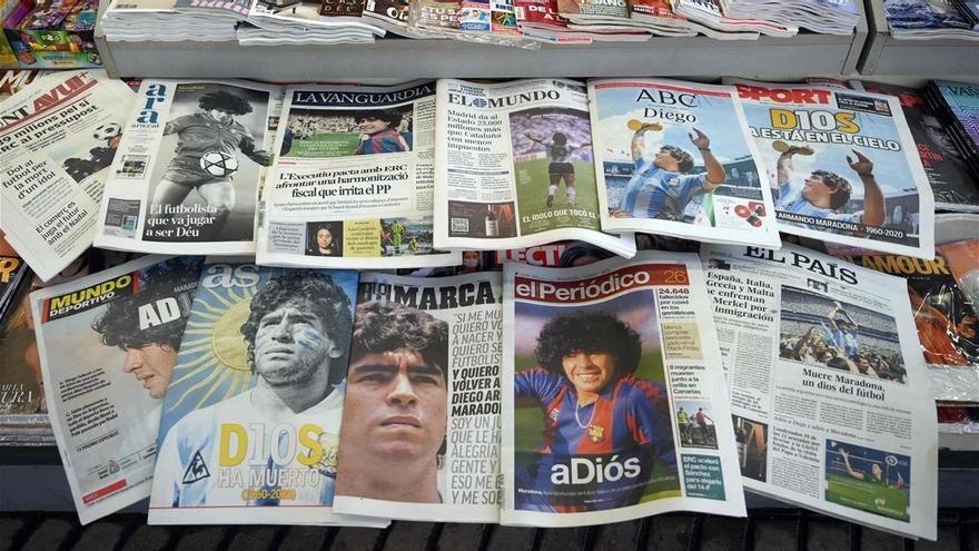 Maradona: portadas monográficas, rendición al genio