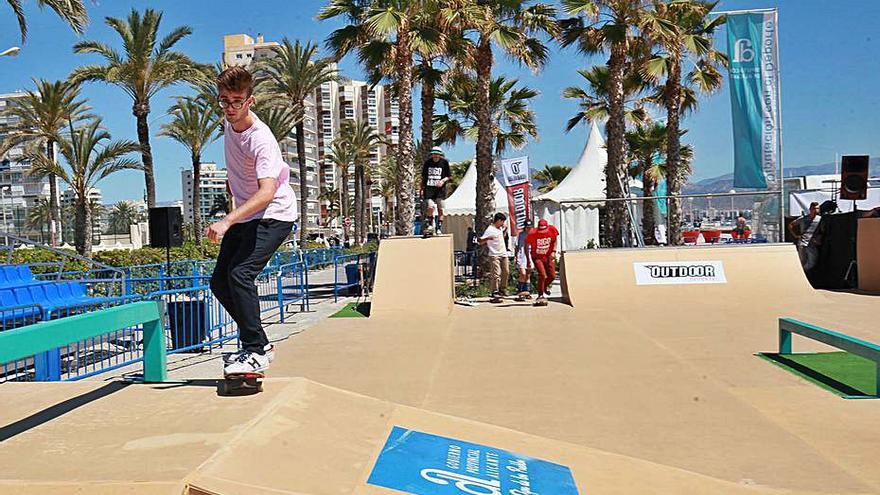 El II Alicante Skate Open reúne a las grandes figuras del monopatín