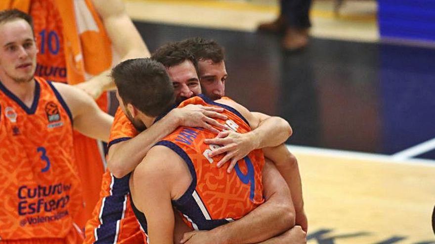 Épica remontada con final de infarto en La Fonteta