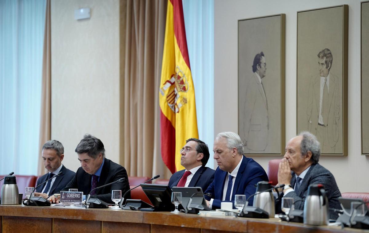 José Manuel Albares, ministro de Exteriores, durante la comisión de Exteriores en la que ha comparecido.