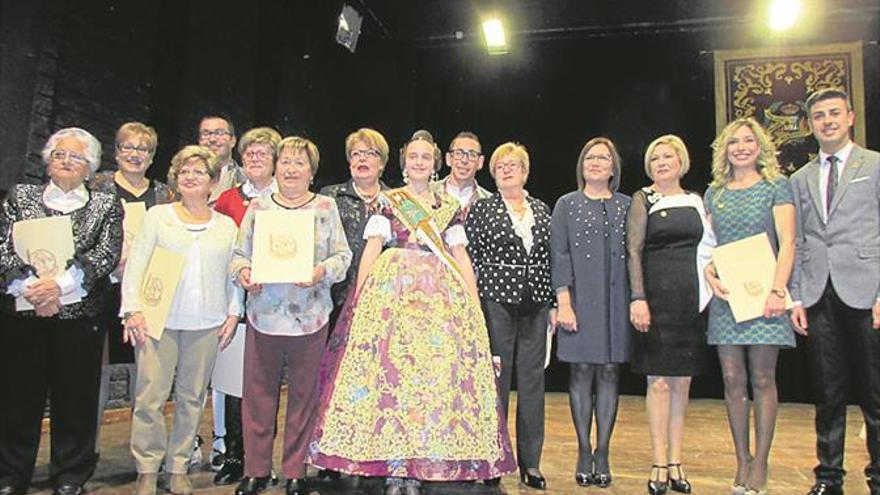 Els Cremats y Benicarló, ganadoras en el concurso del ‘ninot indultat’ de la localidad