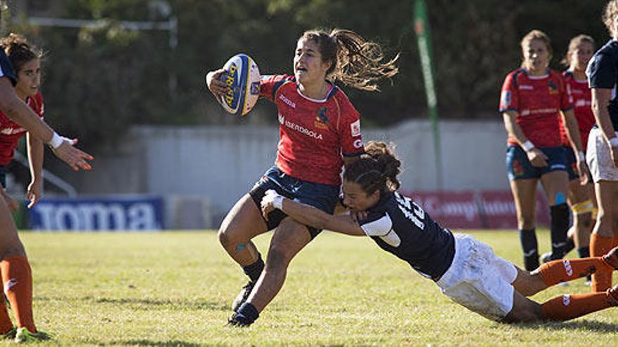 La jugadora María Casado, en una acción del partido.